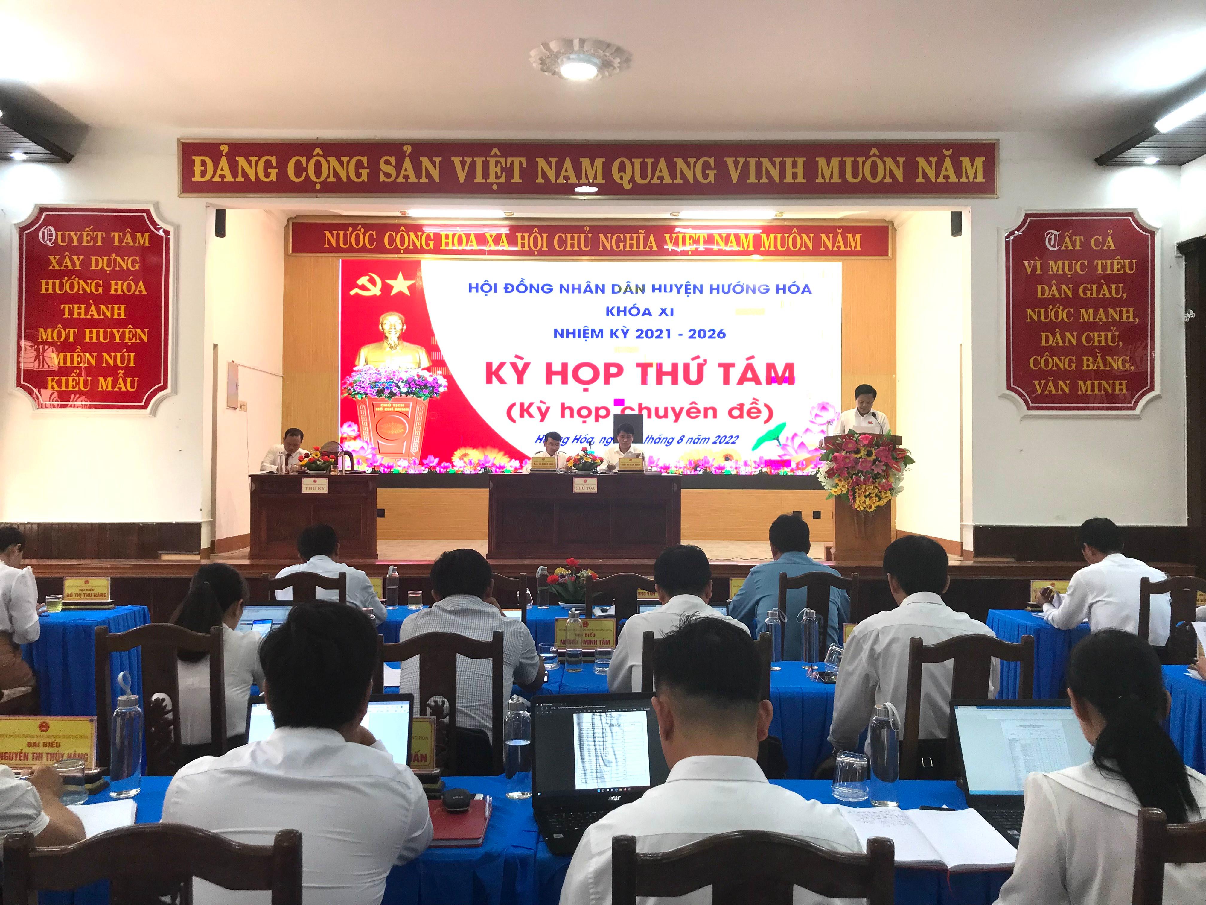 Kỳ họp thứ 8, HĐND huyện Hướng Hoá khoá XI nhiệm kỳ...