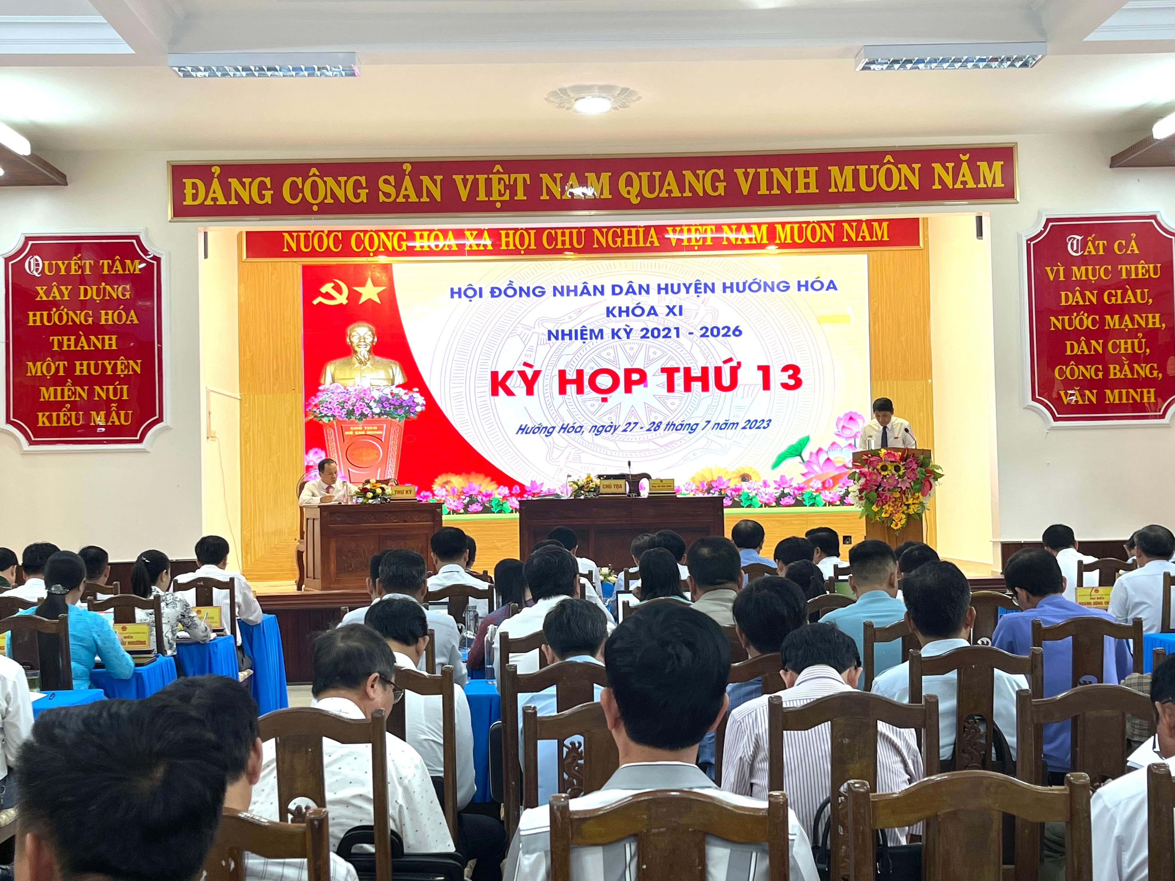 Kỳ họp thứ 13, HĐND huyện Hướng Hoá khoá XI nhiệm kỳ...