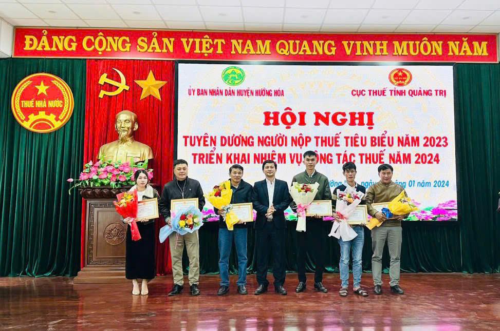 Toàn cảnh lễ phát động